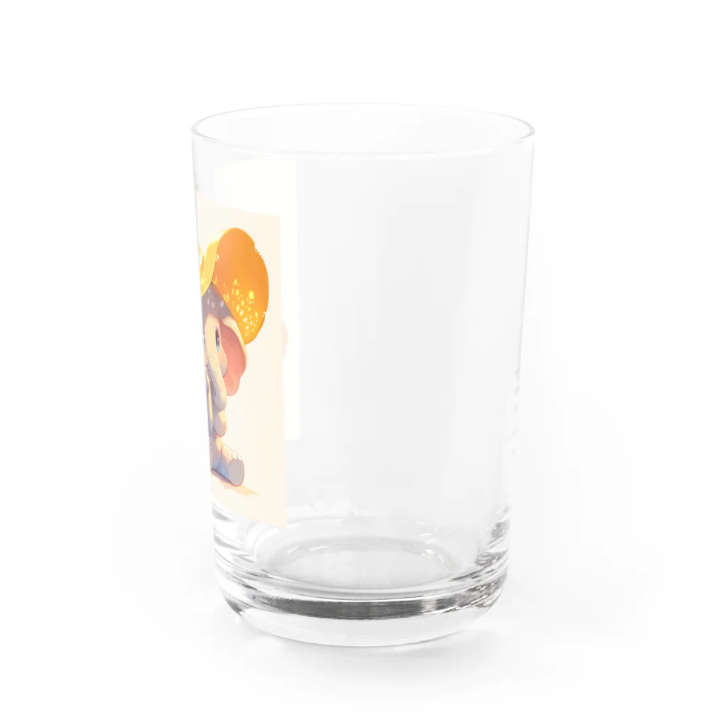 AQUAMETAVERSEの帽子をかぶった可愛い子供ゾウ Marsa 106 Water Glass :right