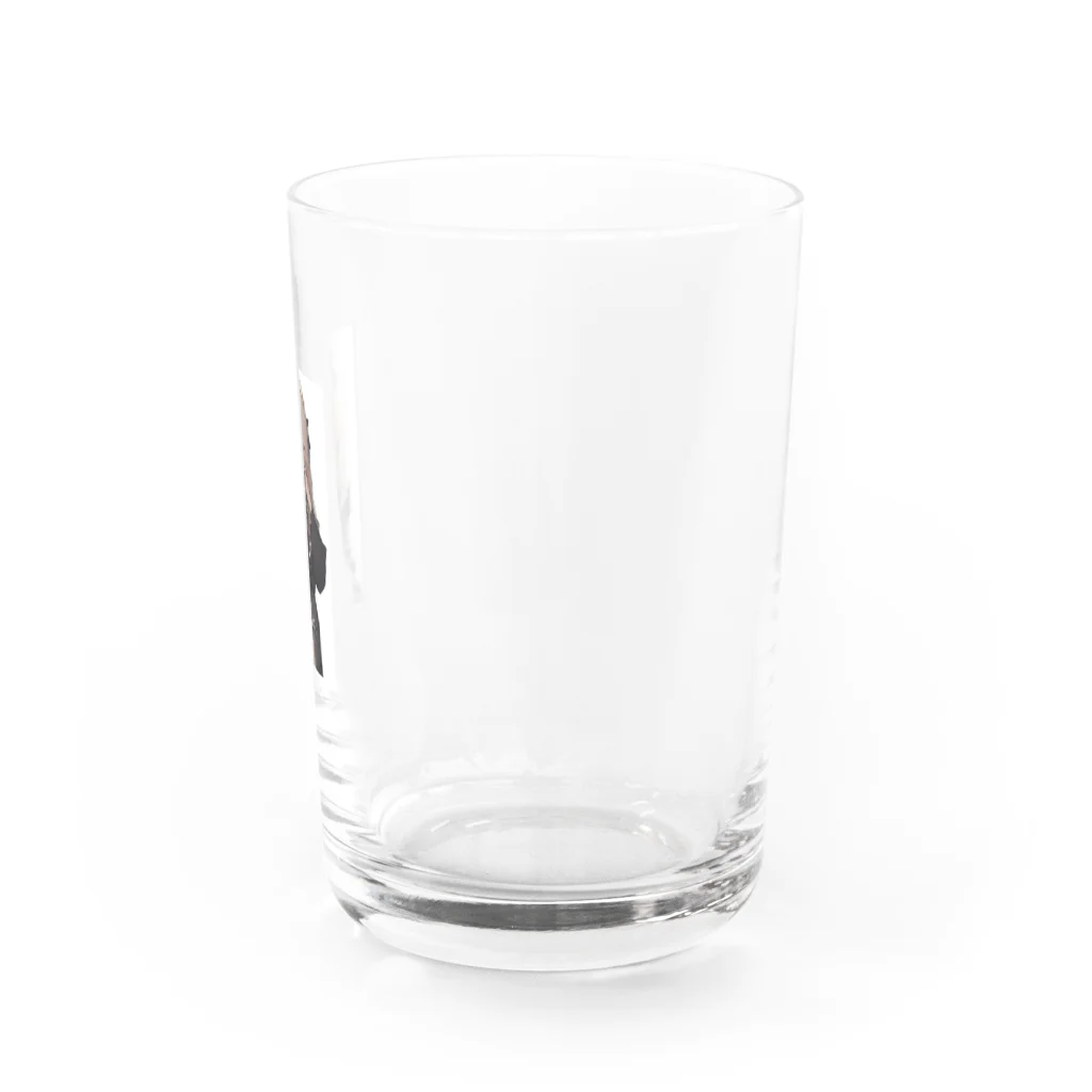 ビッグスマイルライフの金髪美女 Water Glass :right