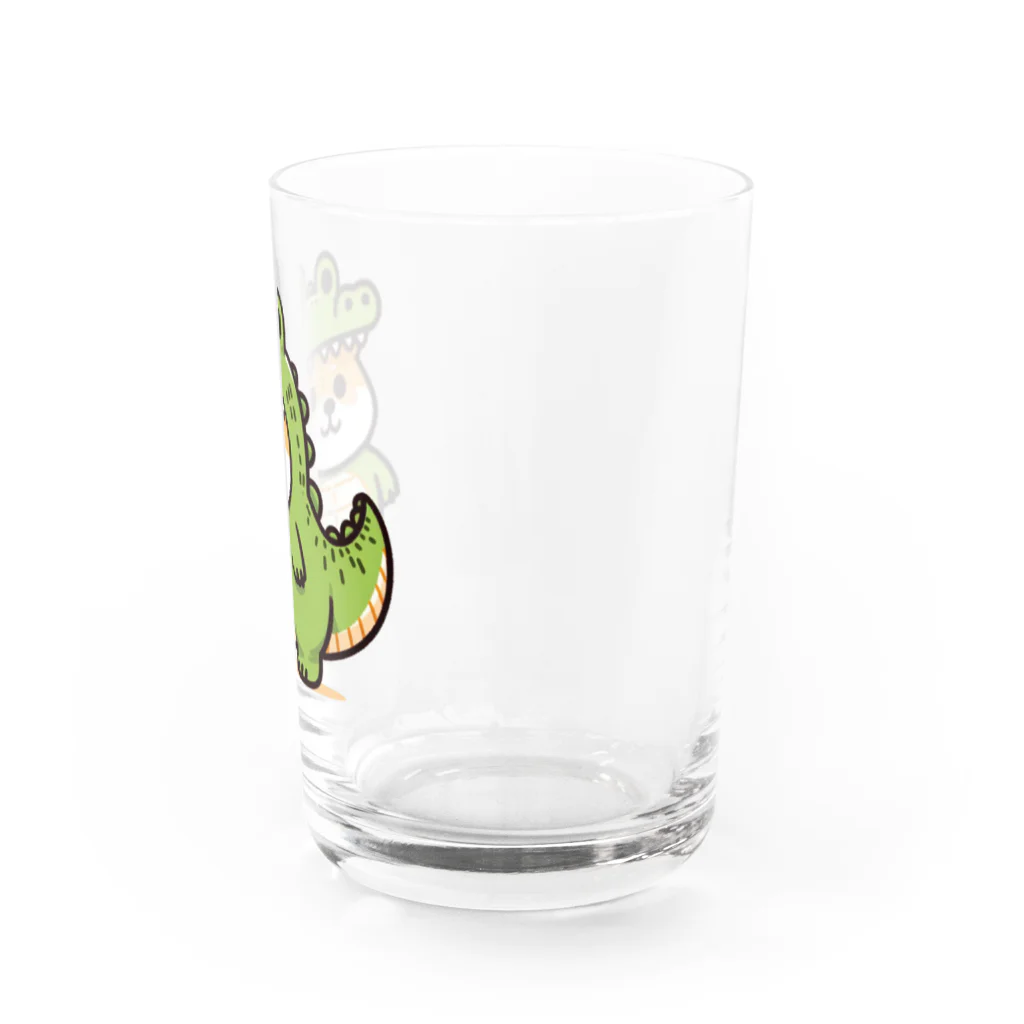 柴犬に囲まれたいのワニの着ぐるみを着た柴犬のイラスト Water Glass :right