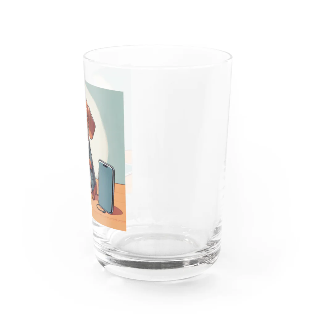 Runのスマホ依存症のダックスフント Water Glass :right