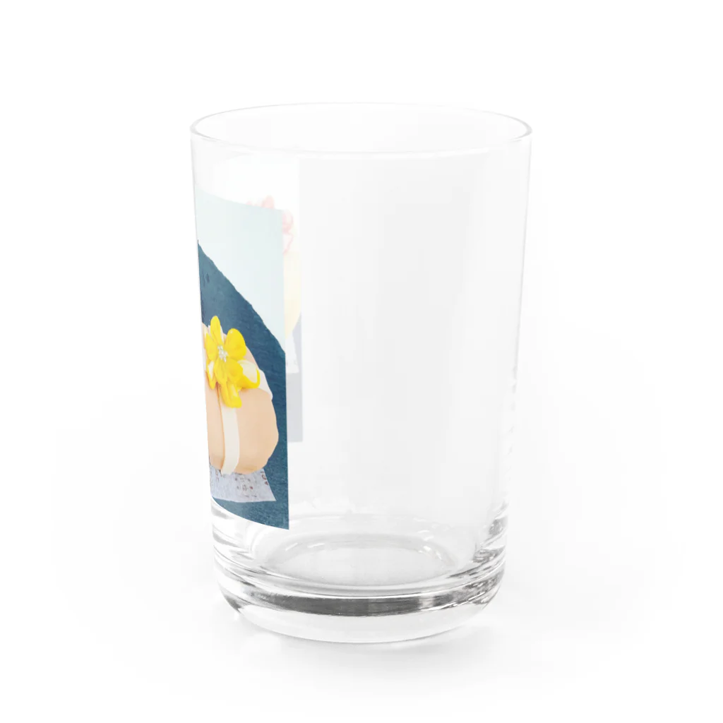 Neo102c.cのお菓子のプレゼント Water Glass :right