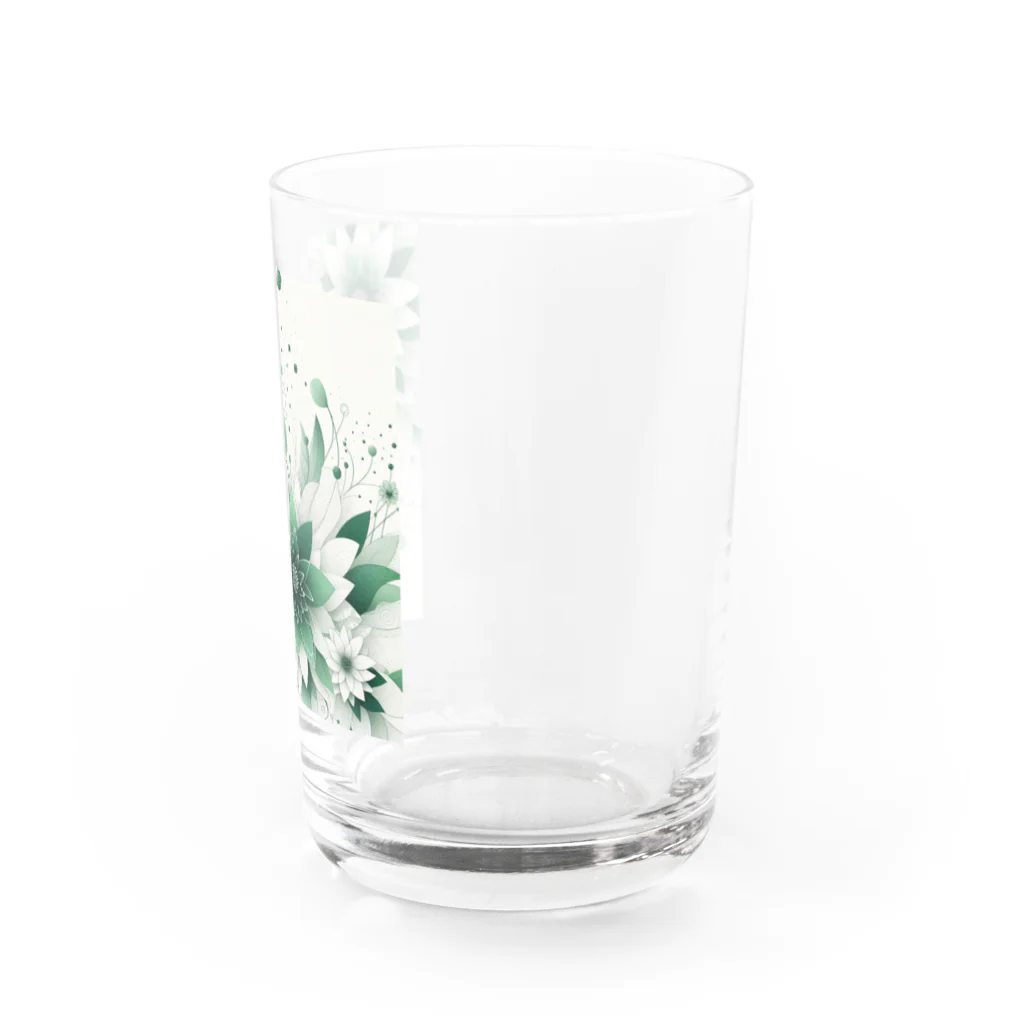 アミュペンの数学的なデザインを持つ緑と白の花 Water Glass :right