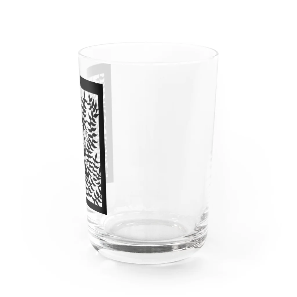 ツバメ堂の山羊と少年（モノクロ） Water Glass :right