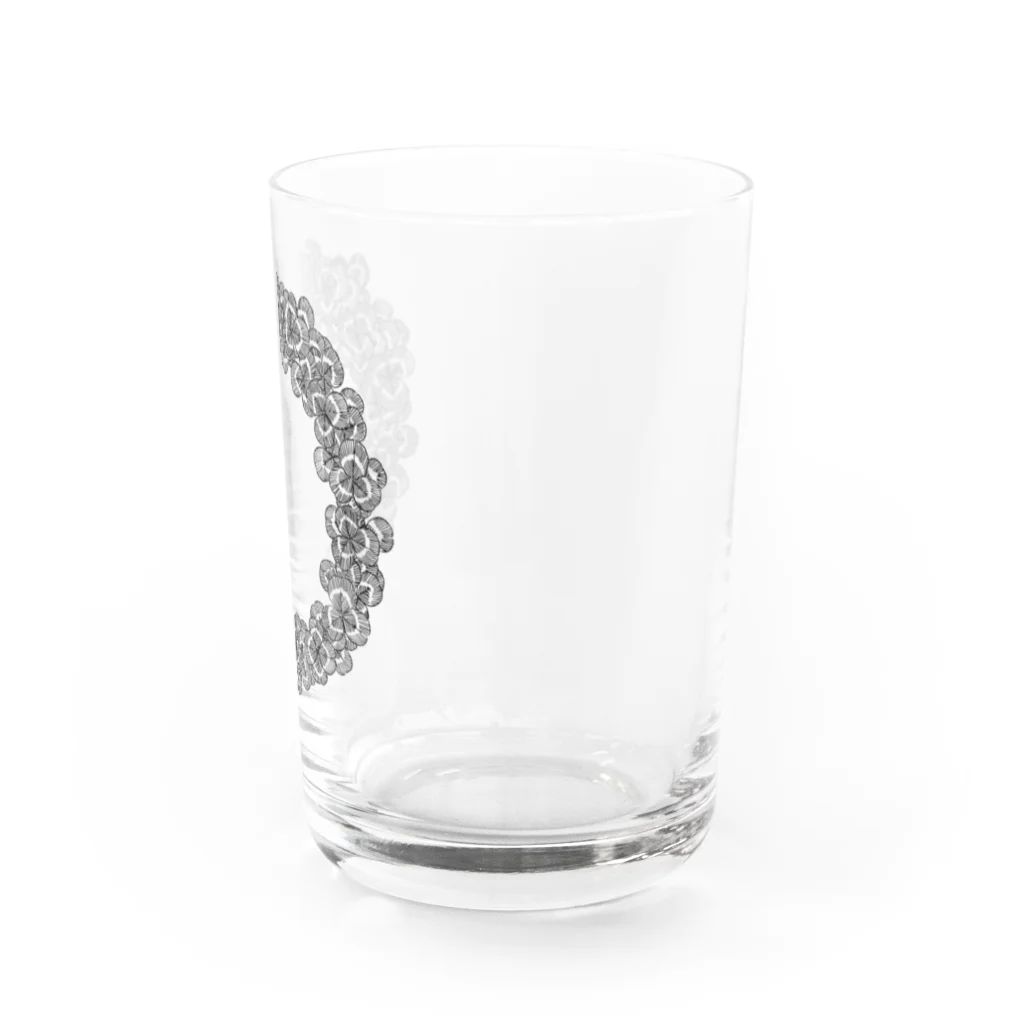 Quccoのクローバーリース Water Glass :right