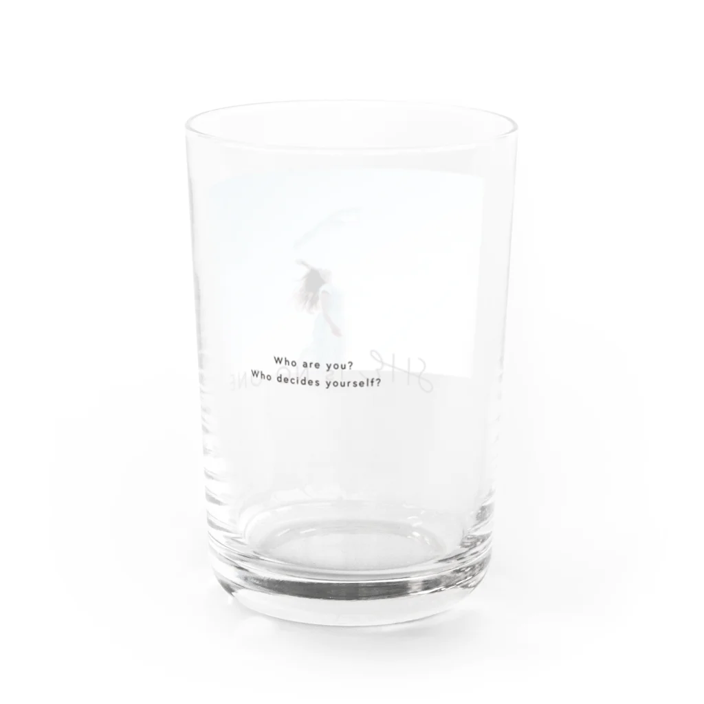 SHEGOODSの②キービジュアル_マグカップ Water Glass :right