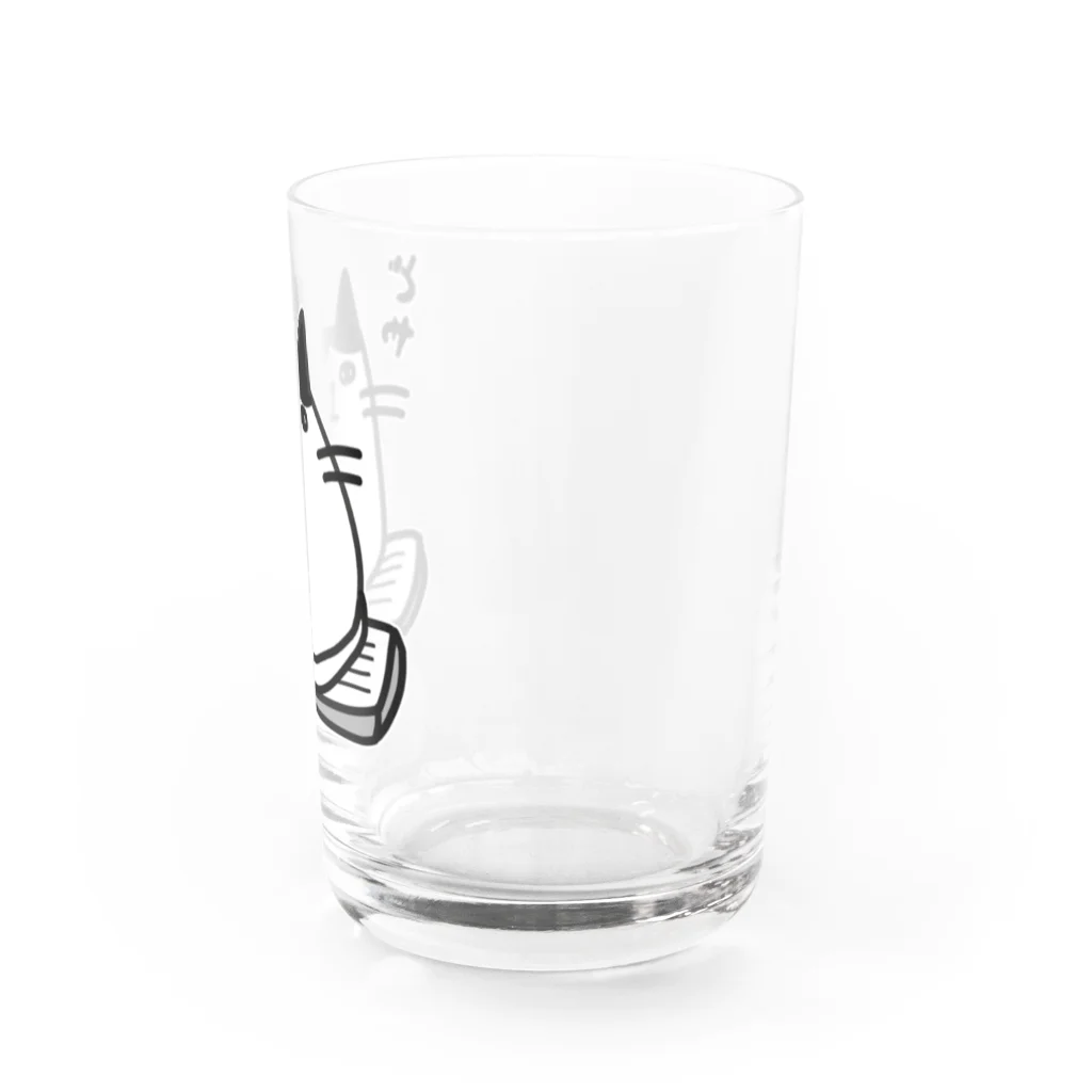 麦畑の本の上でドヤ顔の猫 Water Glass :right