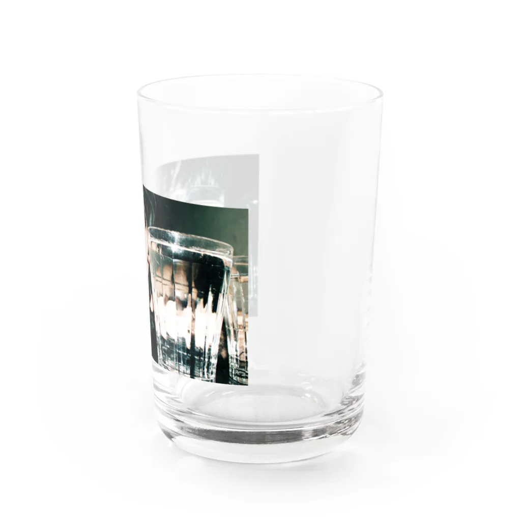 山掛とろろの猫除けは効かない Water Glass :right