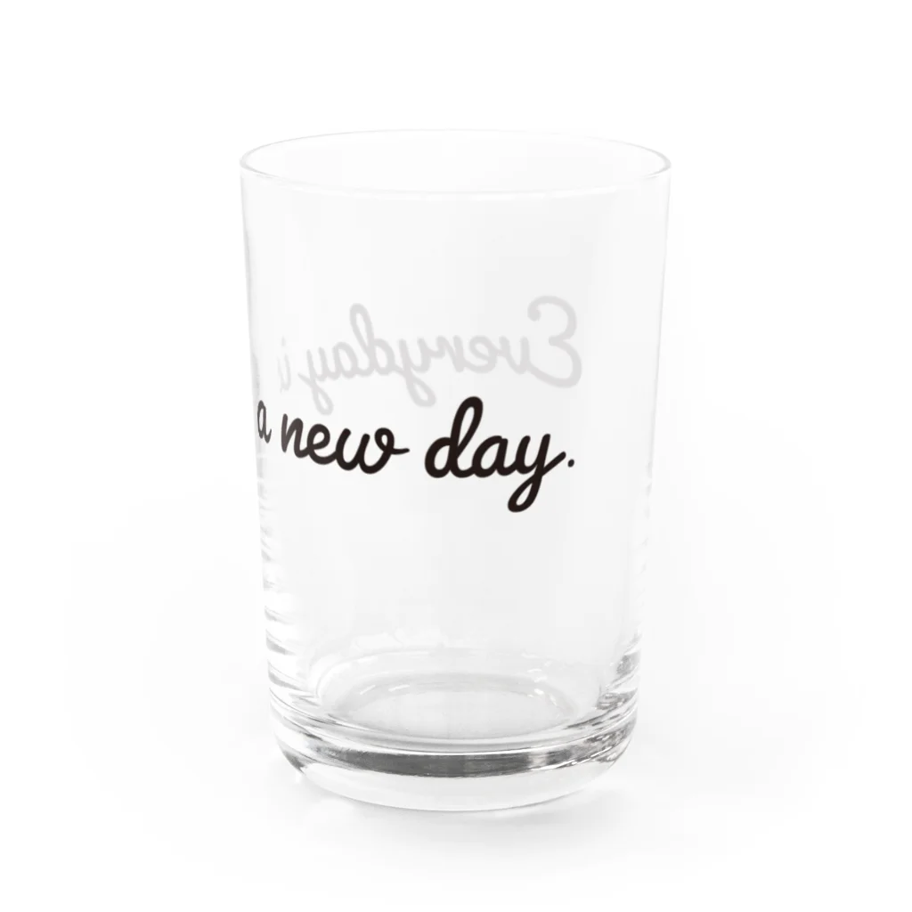 ALBAtherapyのEveryday is a new day ブラック Water Glass :right