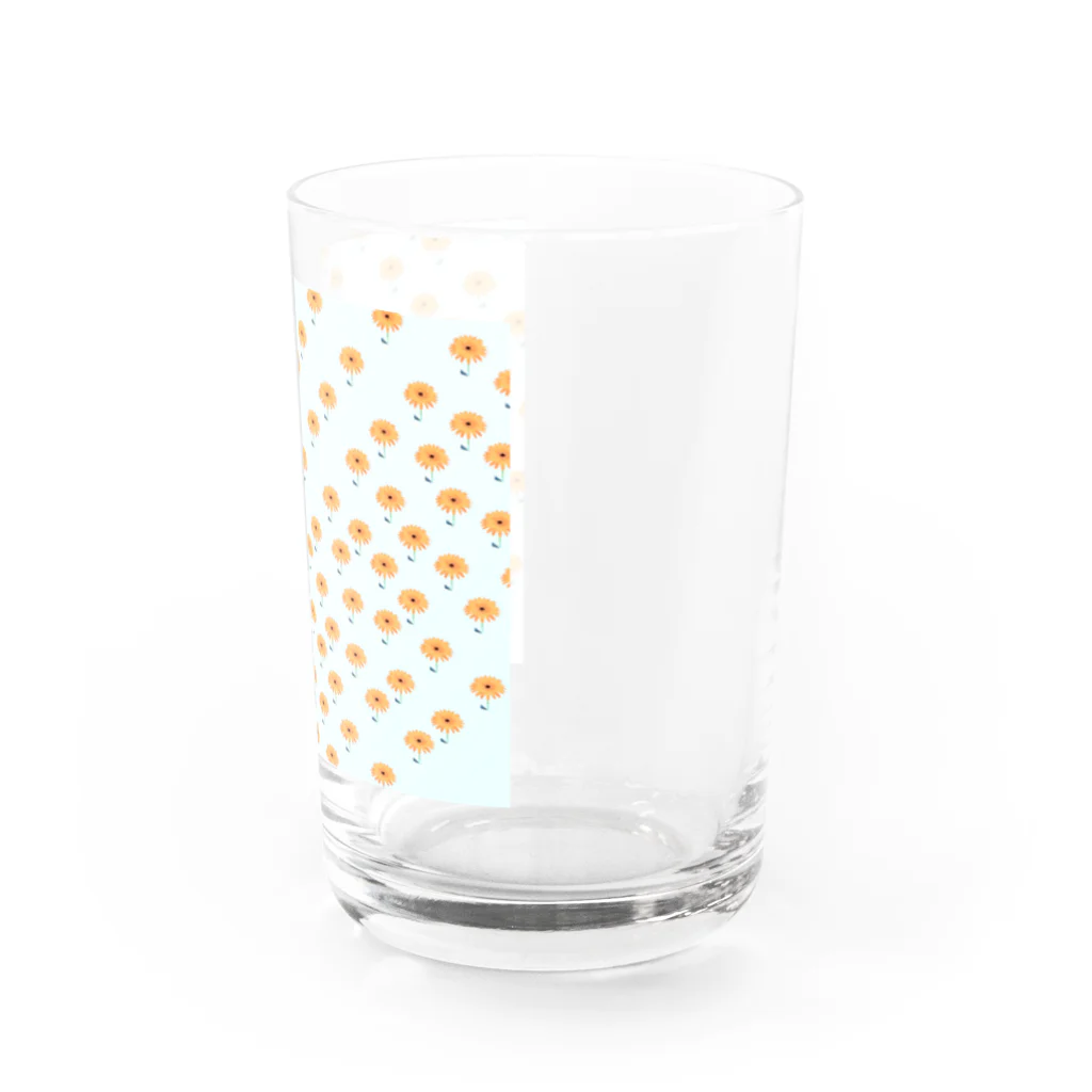 Danke Shoot Coffeeのガーベラ Water Glass :right