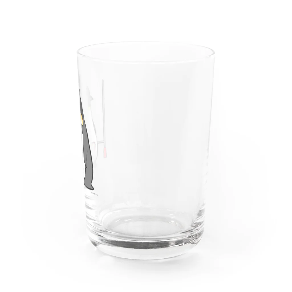 となり町のペントロー。のラグビーボールを温めるペントロー Water Glass :right