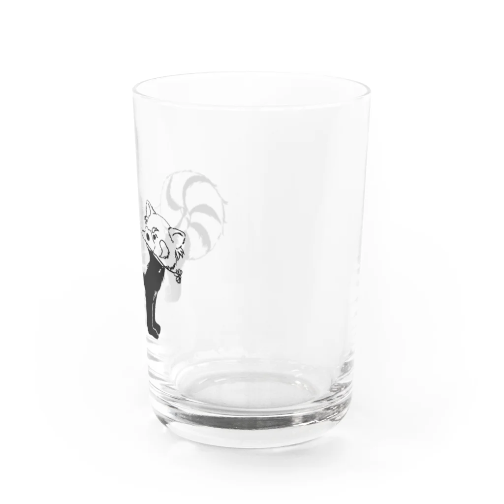 きゃべつ日和のお花を持ったレッサーパンダ Water Glass :right