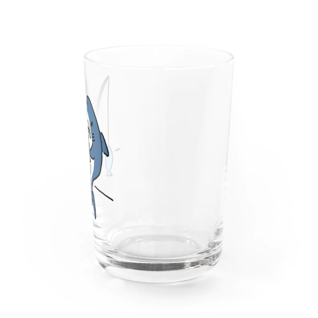 サメ わりとおもいの釣りをするサメ Water Glass :right