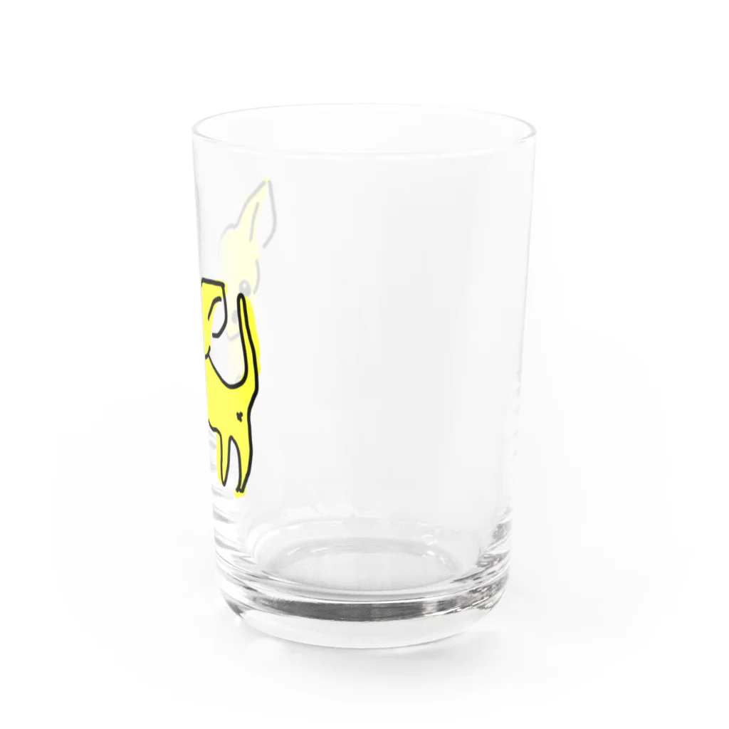 akane_art（茜音工房）のゆるチワワ（イエロー） Water Glass :right