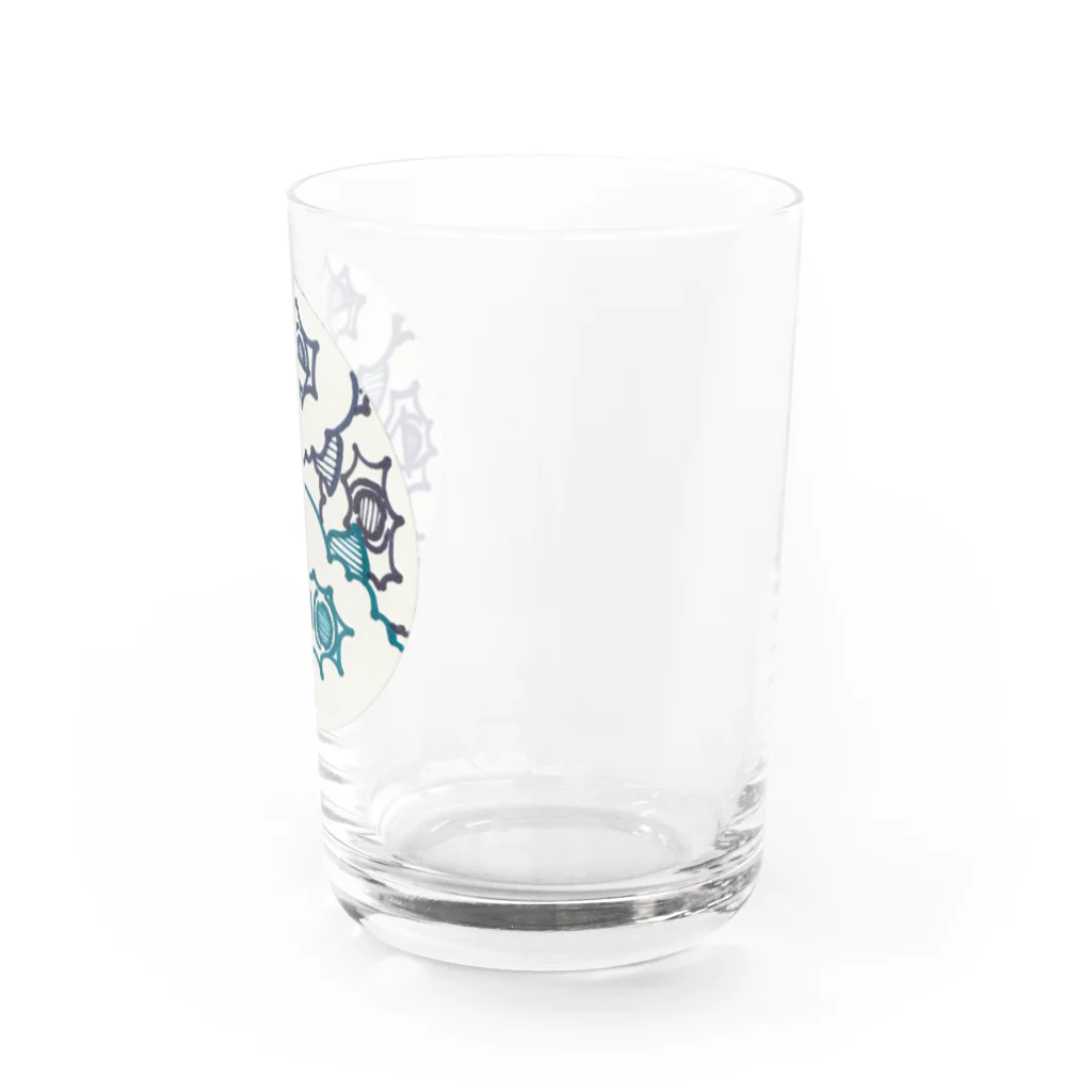 38_のもふもふないきもの Water Glass :right