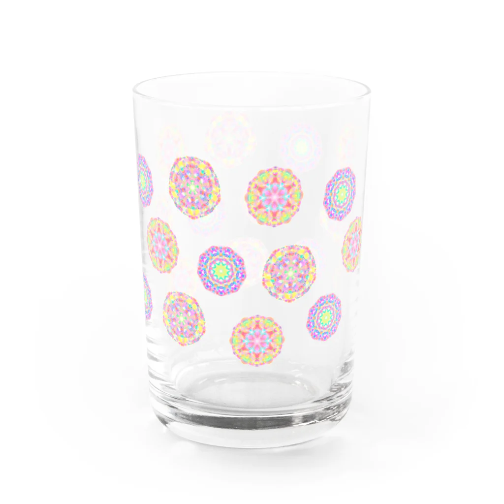 まりわのお店 ★万華鏡花火★和柄★繰り返す柄★　の万華鏡花火：TAKUSAN pink Water Glass :right