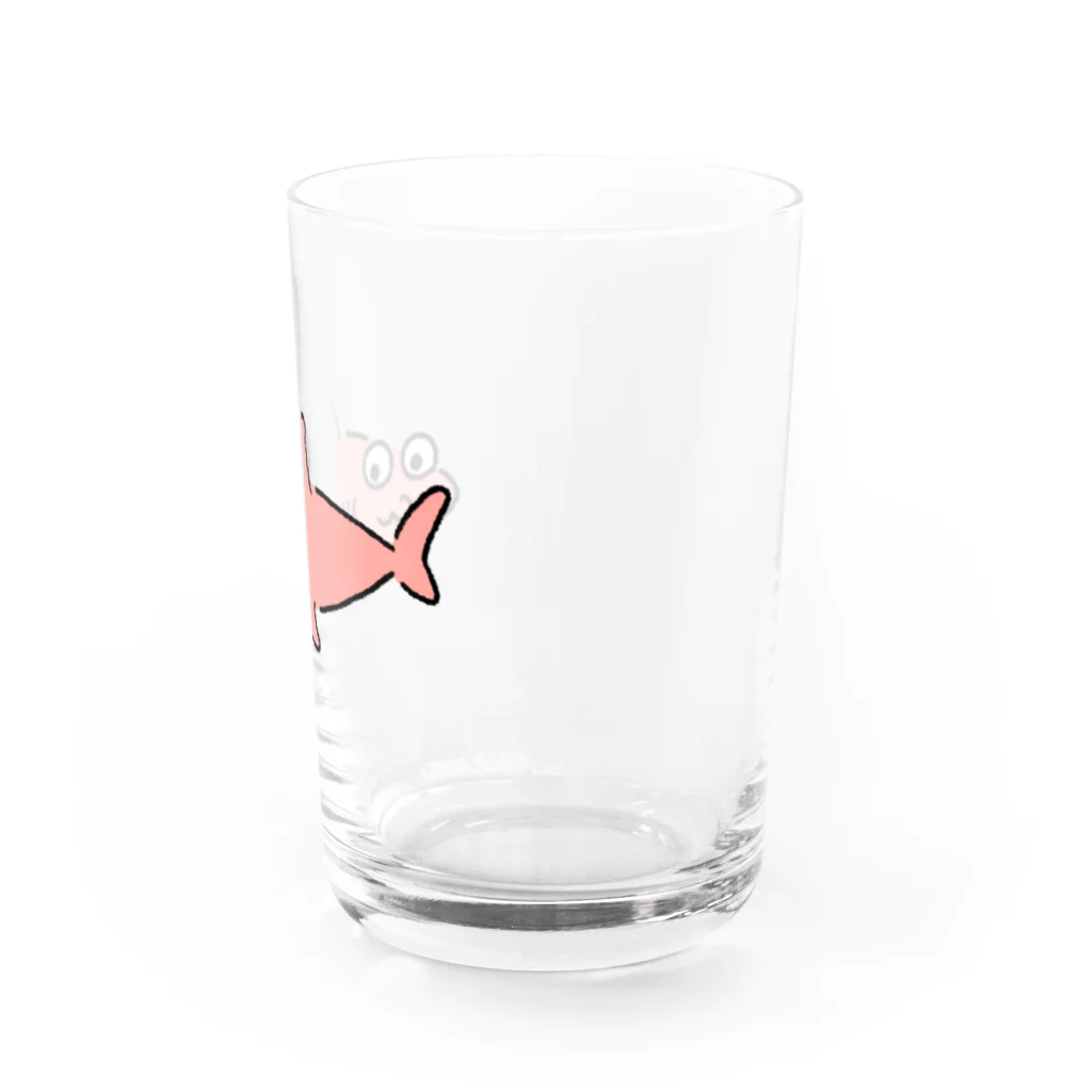 サメ わりとおもいのサメ？はピンク Water Glass :right