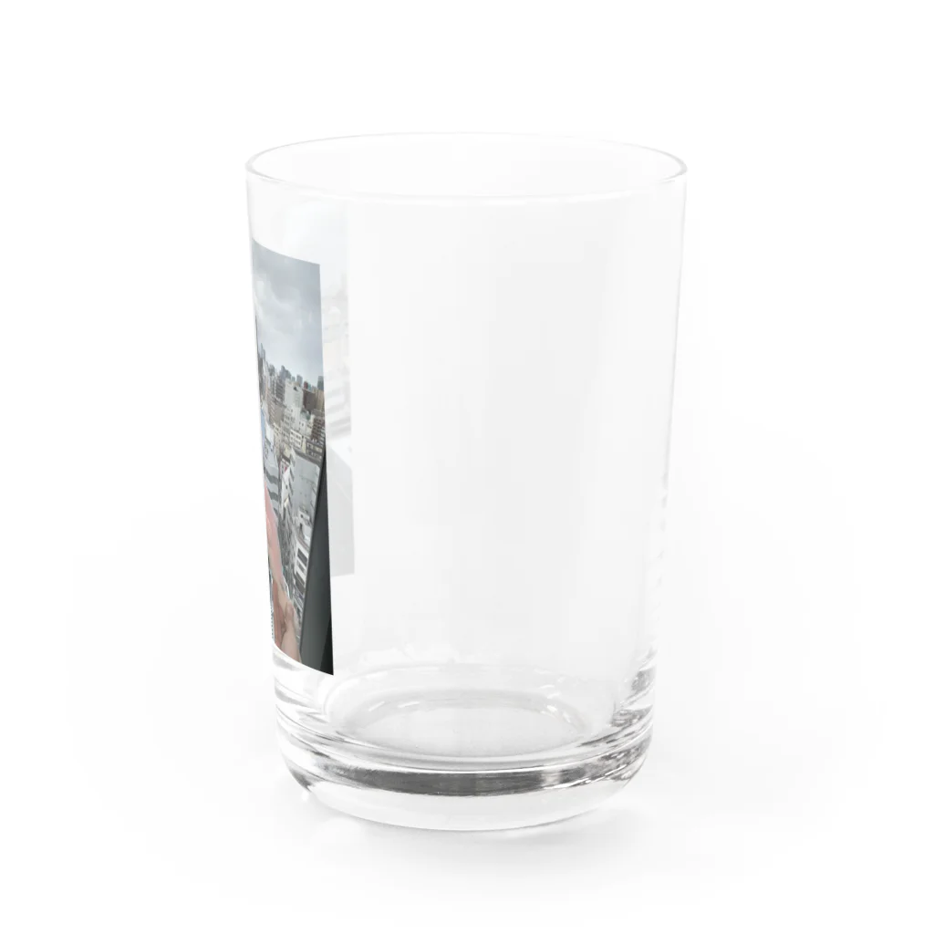 そのso￣iluca  Water Glass :right