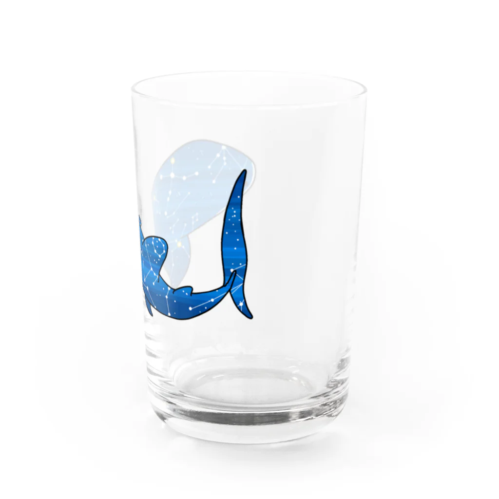 ふとんにおぼれるのジンベエザメ 夏の星座 青 Water Glass :right