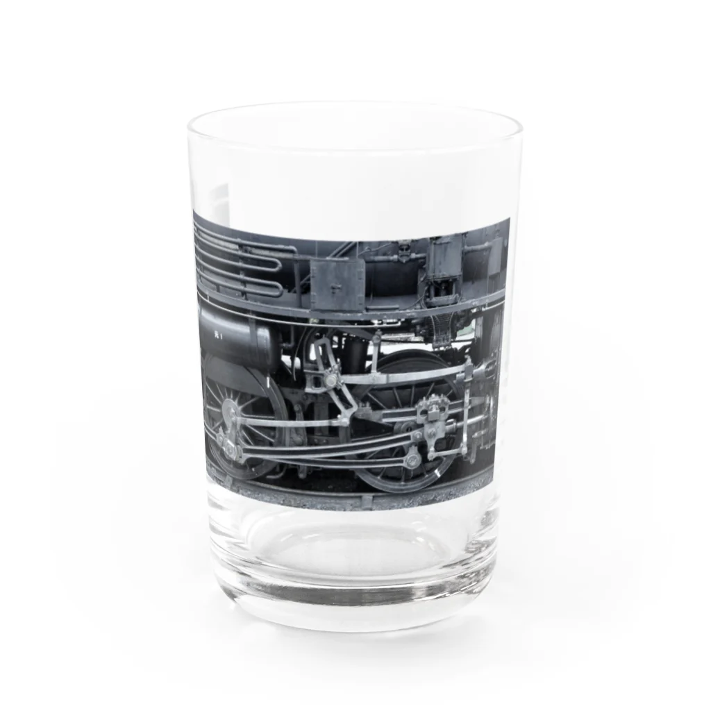 ヴィンテージ鉄道写真グッズの店のC56形蒸気機関車の動輪 （モノクロフォト） Water Glass :right