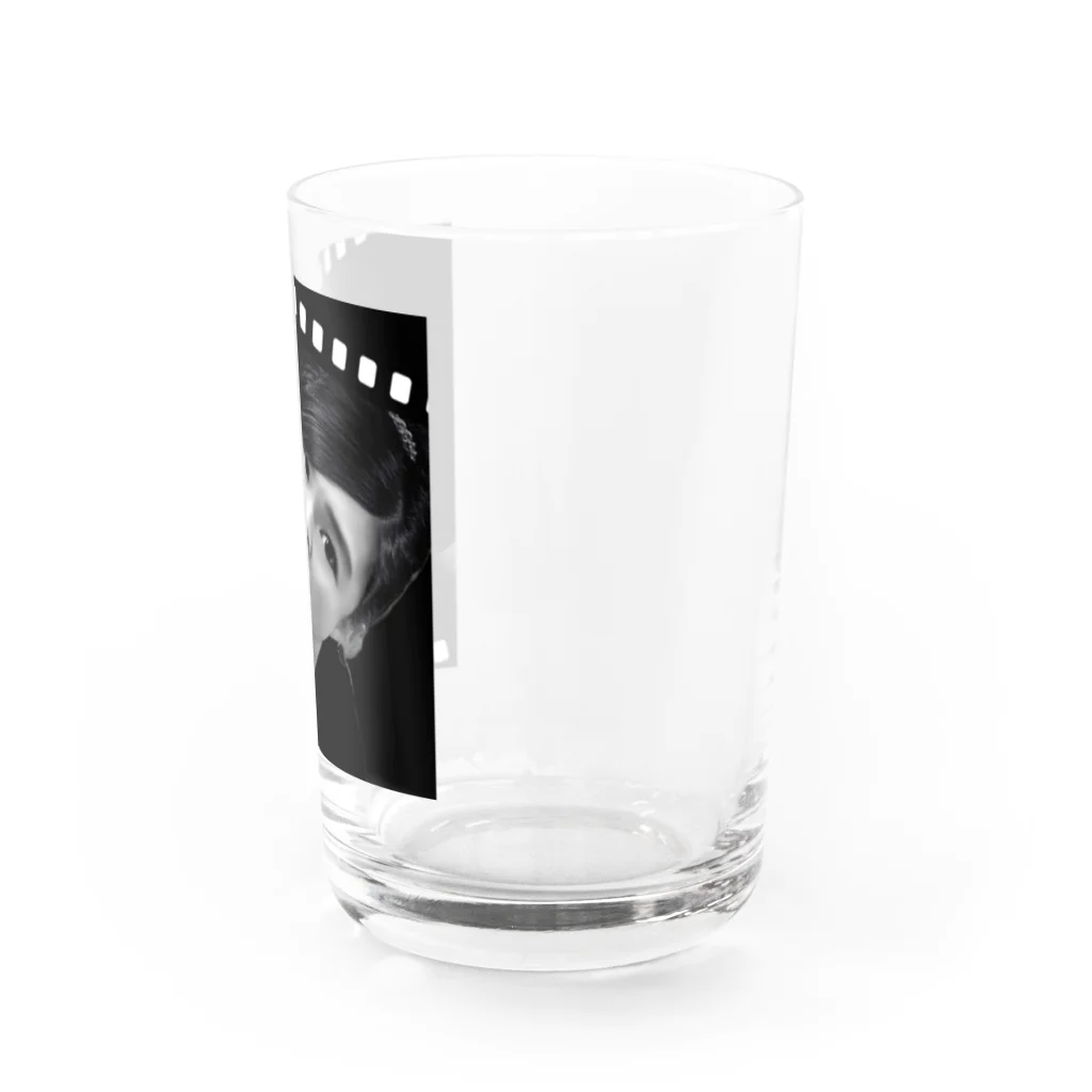 Redbabyのオードリーヘップバーンになりたいの Water Glass :right