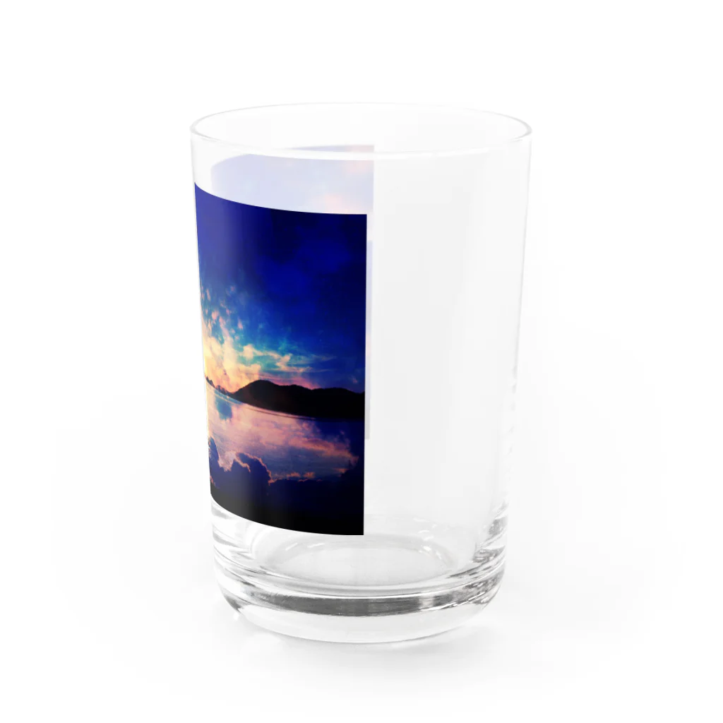 空ヲ巡ル旅の祈りの歌 Water Glass :right