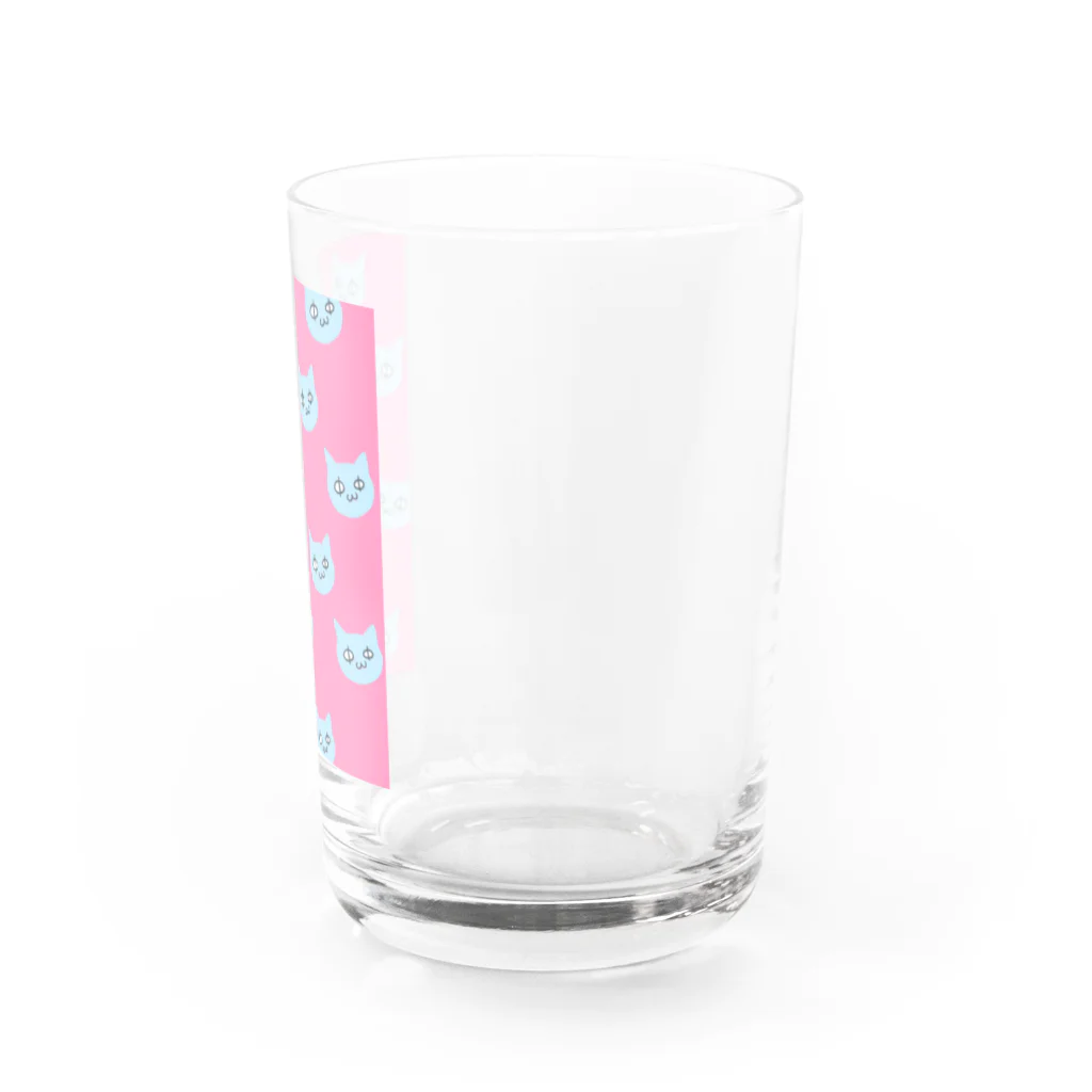 にな子Φいひひひひって笑う人のねこいっぱいピンク Water Glass :right