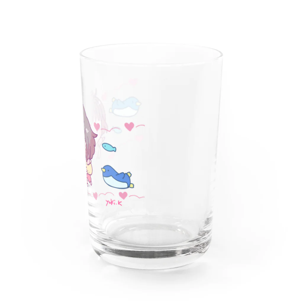 ゆきんこのお店SUZURI支店のペンギンさんと姪っ子 Water Glass :right