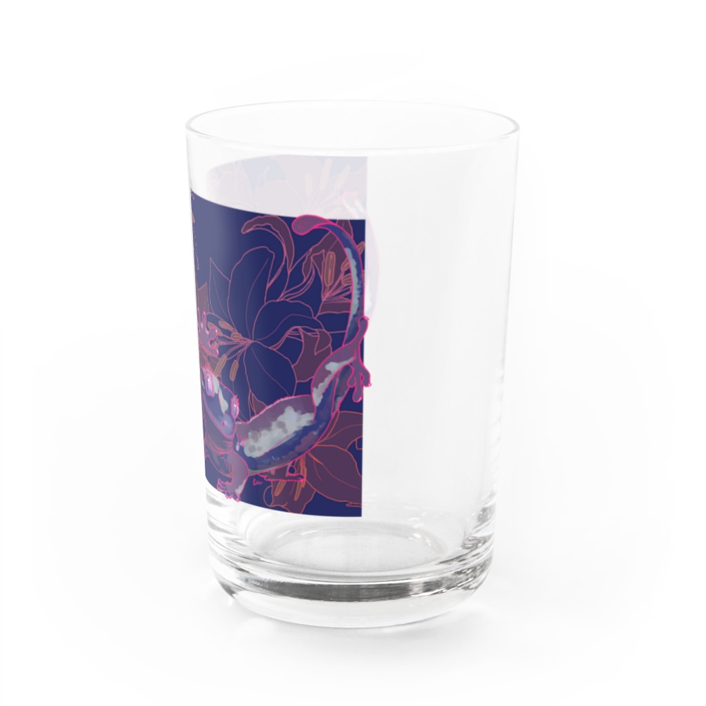 檸檬飴のカサブランカとクレステッドゲッコー(パープル) Water Glass :right