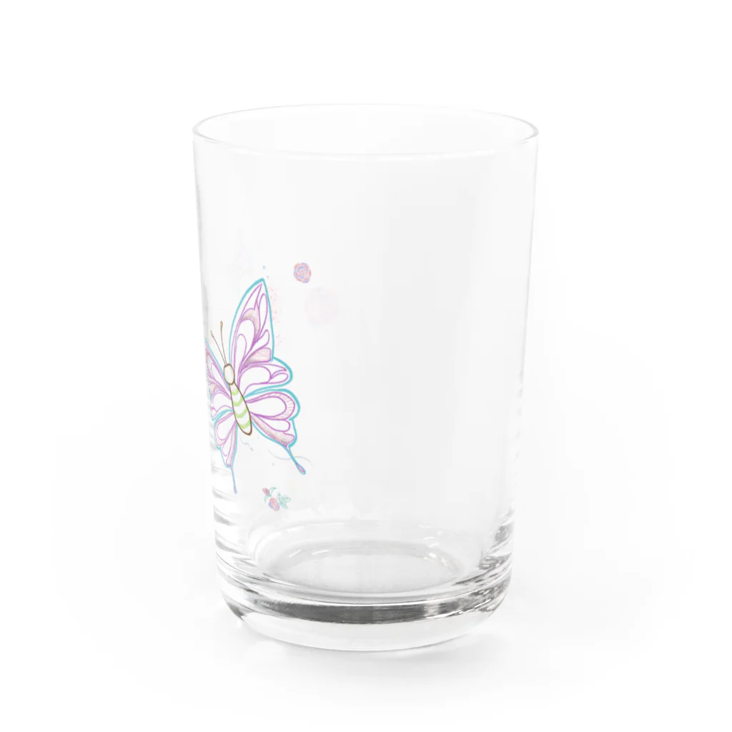 ひなたぼっこの蝶とバラ Water Glass :right