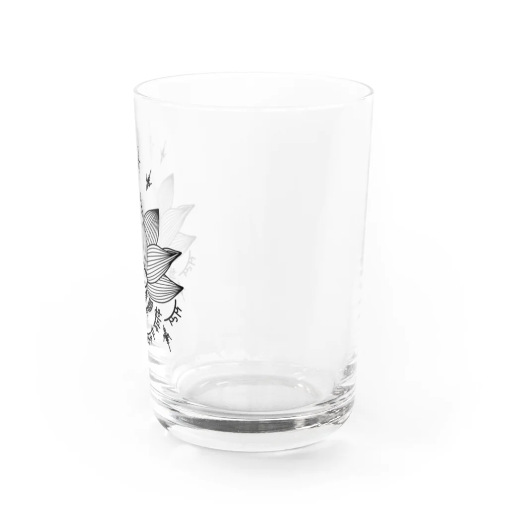 Alba spinaの蓮　モノクロ Water Glass :right