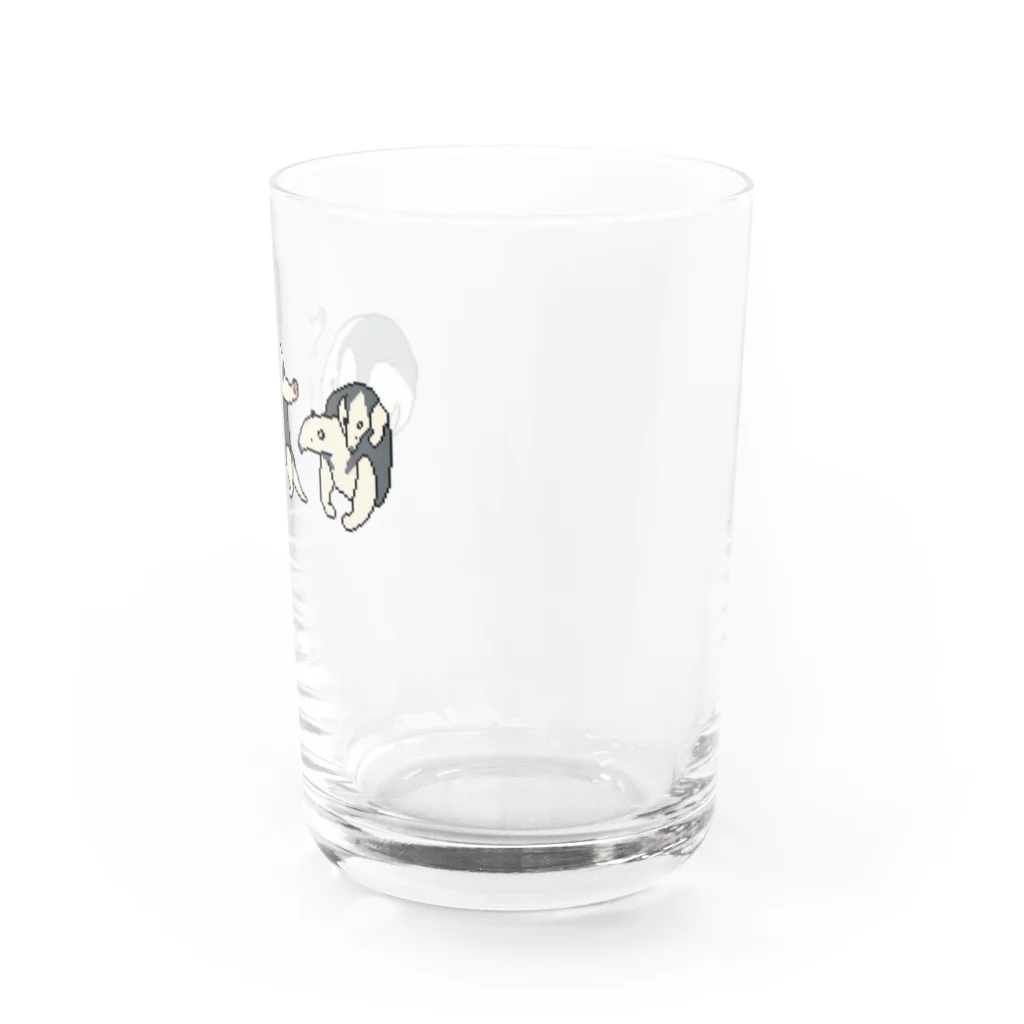 yuNN3のミナミコアリクイ　クリーム　ドット絵 Water Glass :right