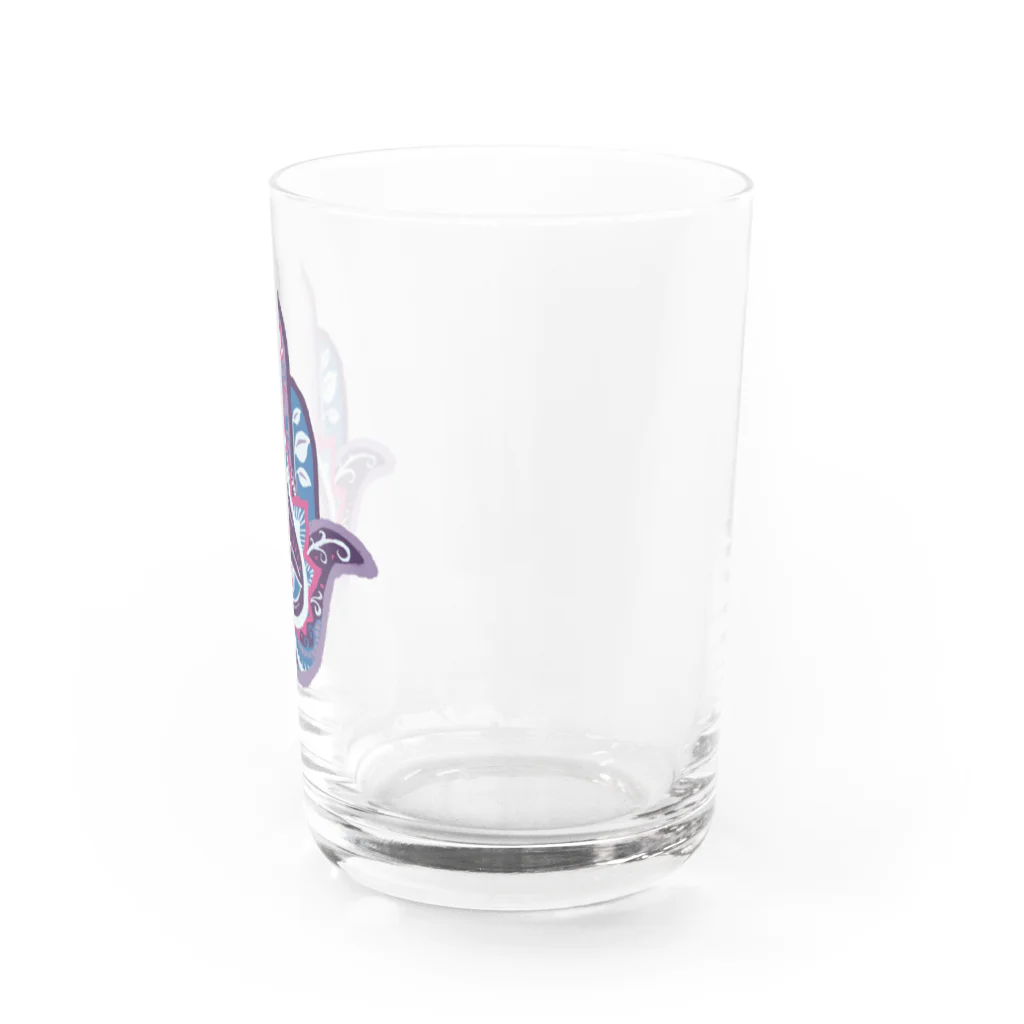 IZANAMI by Akane Yabushitaの誕生石色✋ハムサの手（2月・アメジスト） Water Glass :right