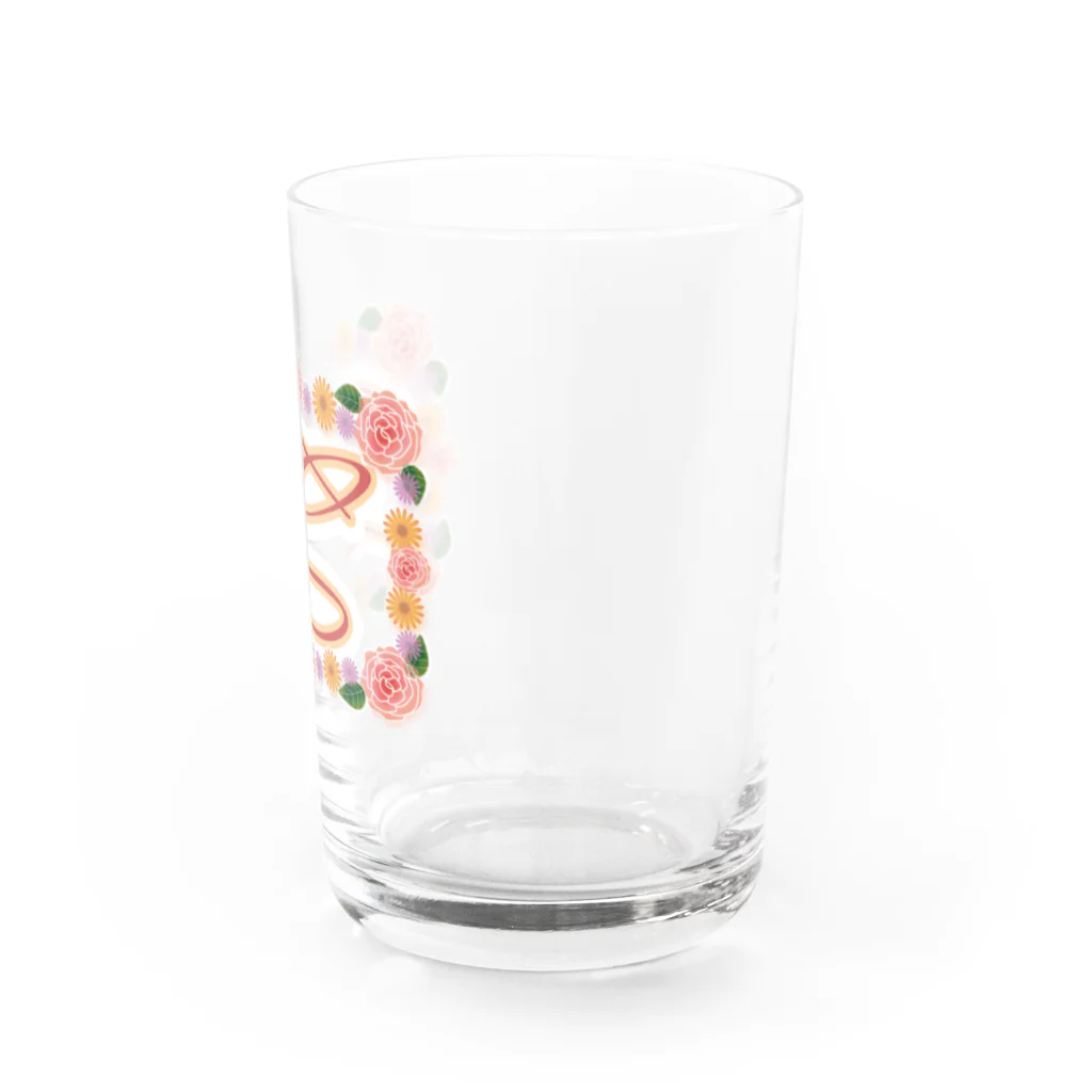 ロゴTシャツのひよこ堂のフラワー イニシャル C  ”ち”で始まる名前 Water Glass :right