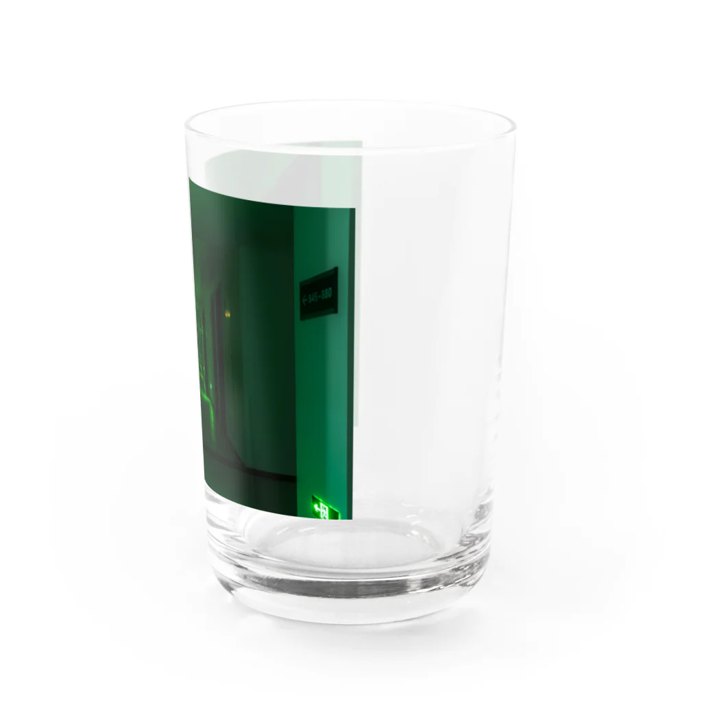 Multifakerのliminal space Water Glass :right