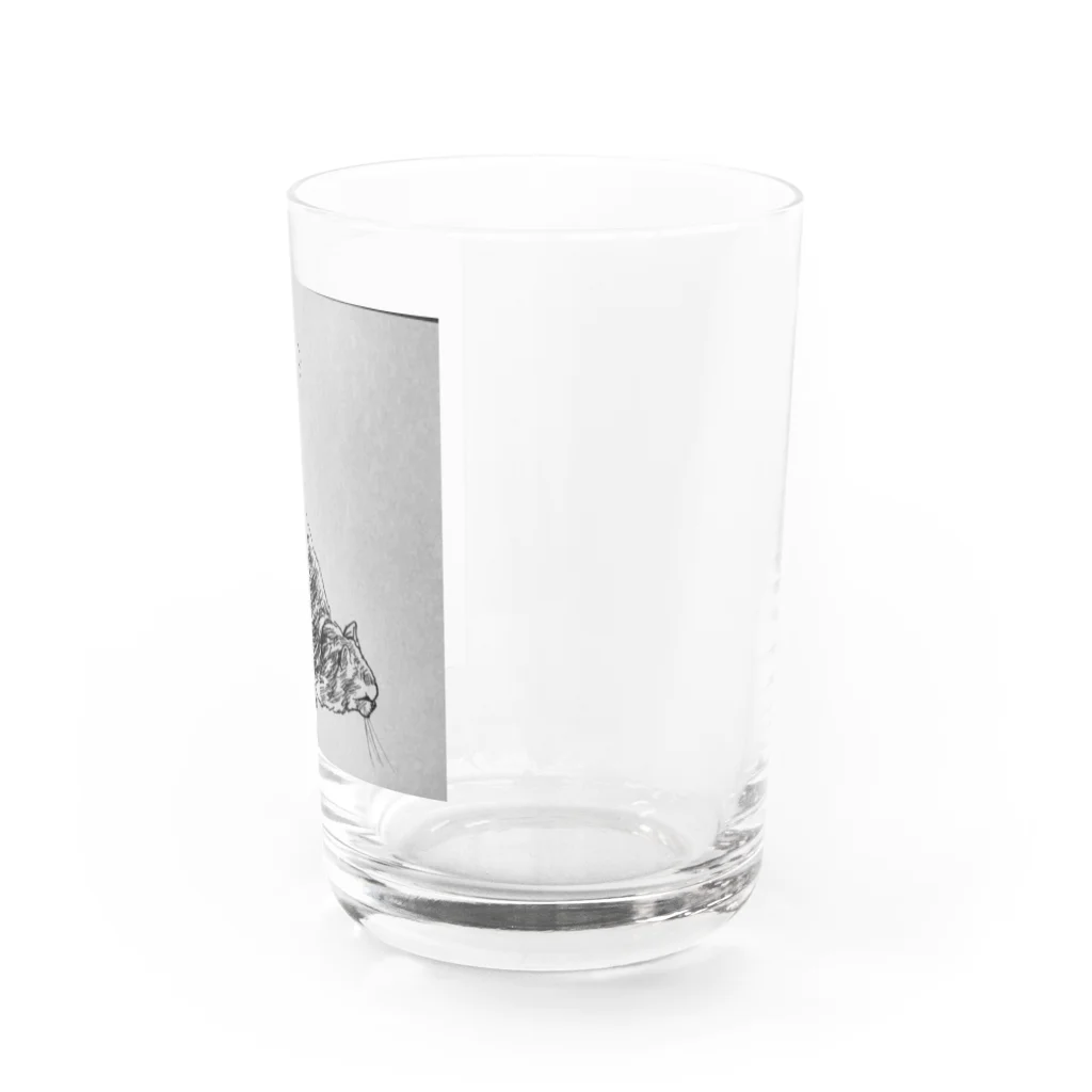 自惚れ屋の腰を上げる猫ちゃん Water Glass :right