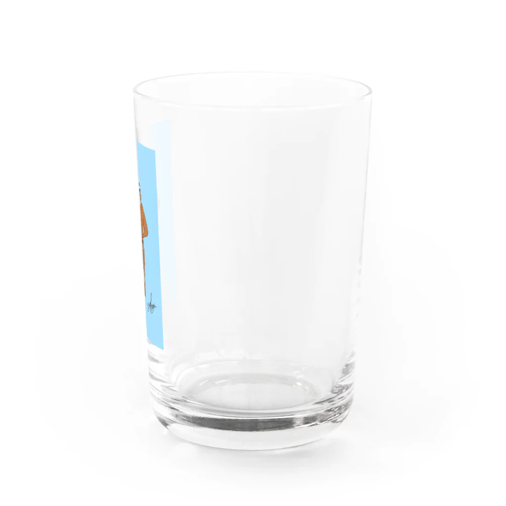 現代アートの巨匠のボディービルダー Water Glass :right