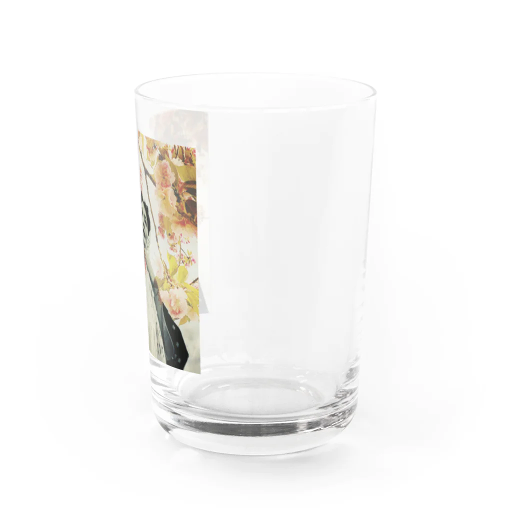 迷建築でお風呂の昭和女子図鑑 Water Glass :right