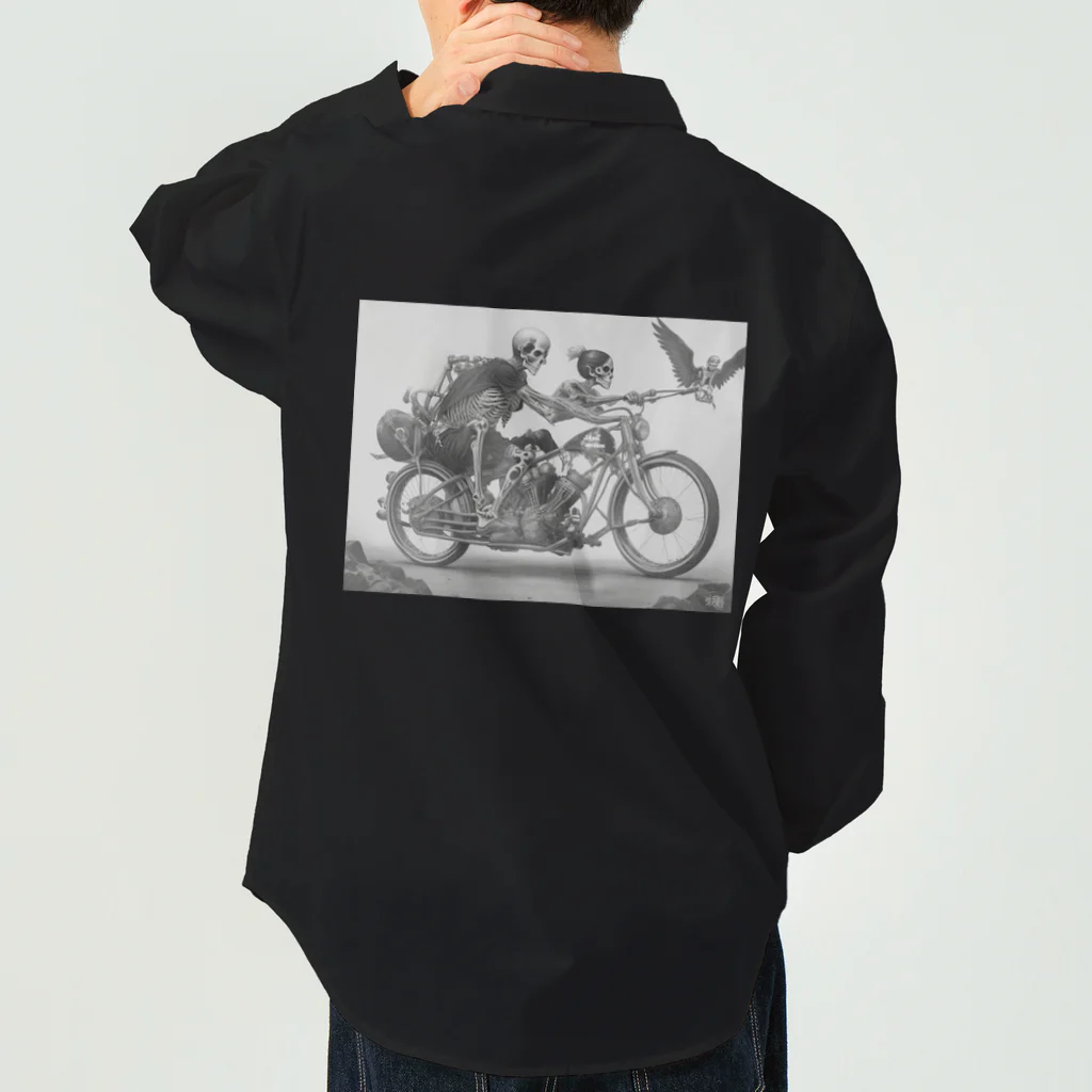 Skull sectionのバイクとドクロ（黒メイン） Work Shirt