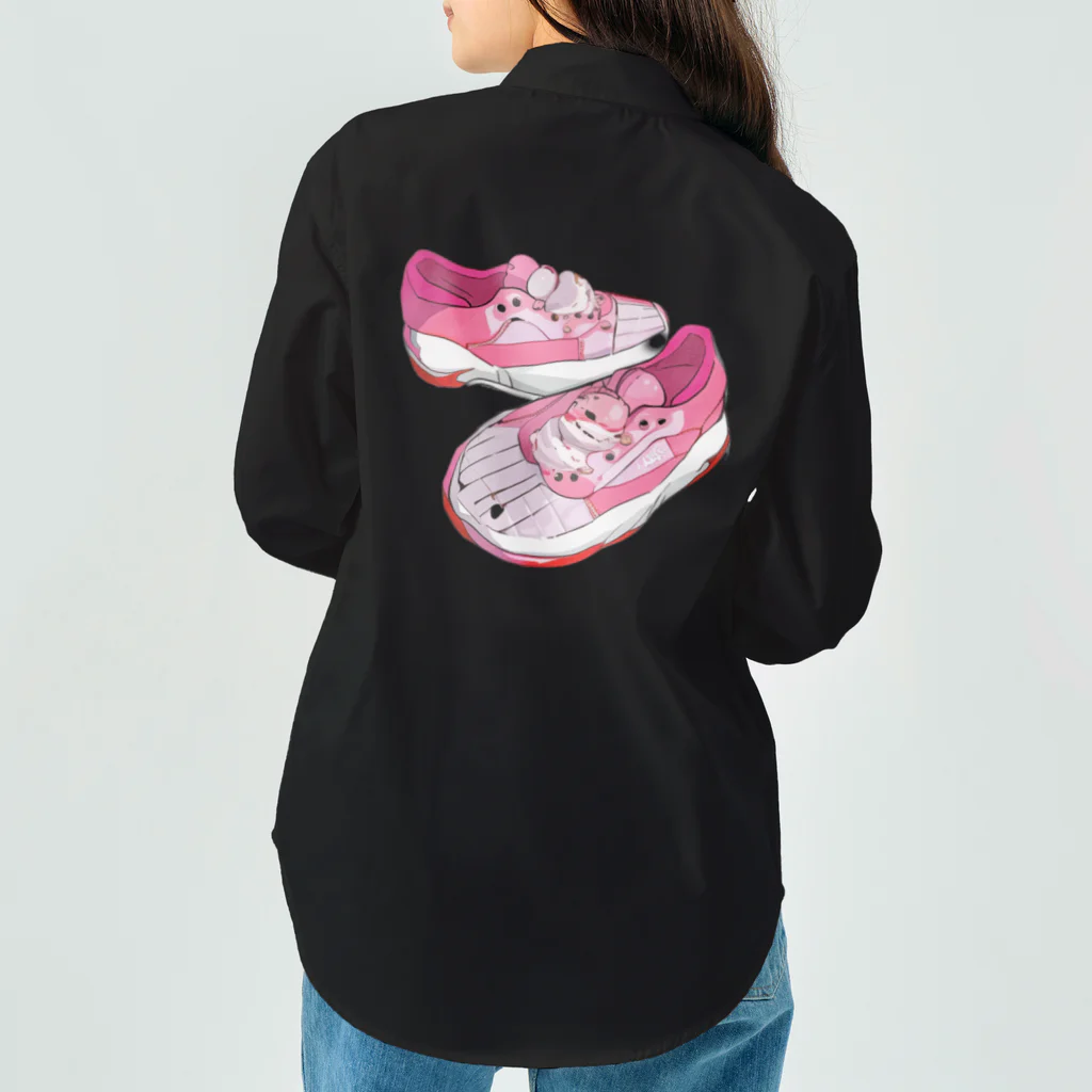 Sneakreamのストロベリーアイスクリームスニーカー ワークシャツ