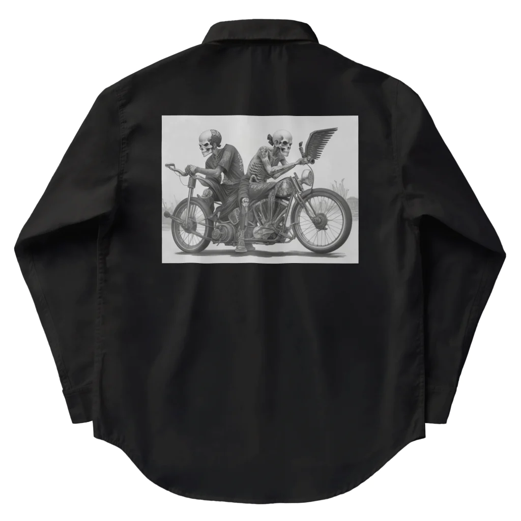 Skull sectionのバイクとドクロ（黒メイン） ワークシャツ