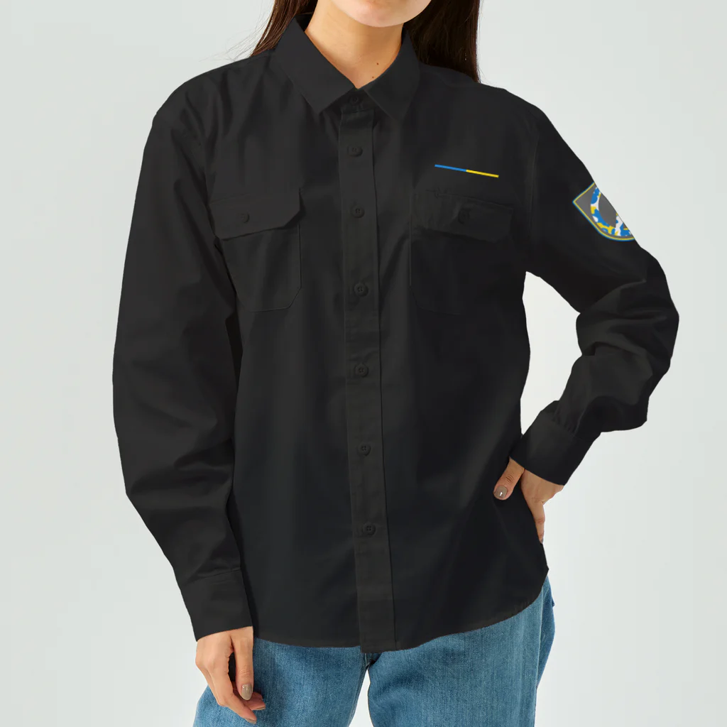 サトオのエンブレム風カモフラピースマーク(Peace symbol)ウクライナ色 Work Shirt