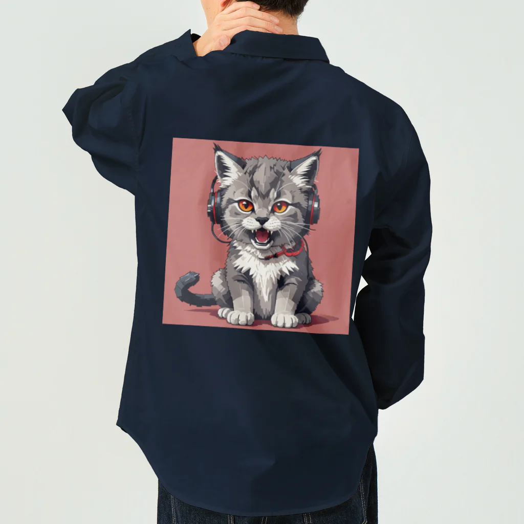 fuku_tochi shopの子猫の雄叫び Work Shirt