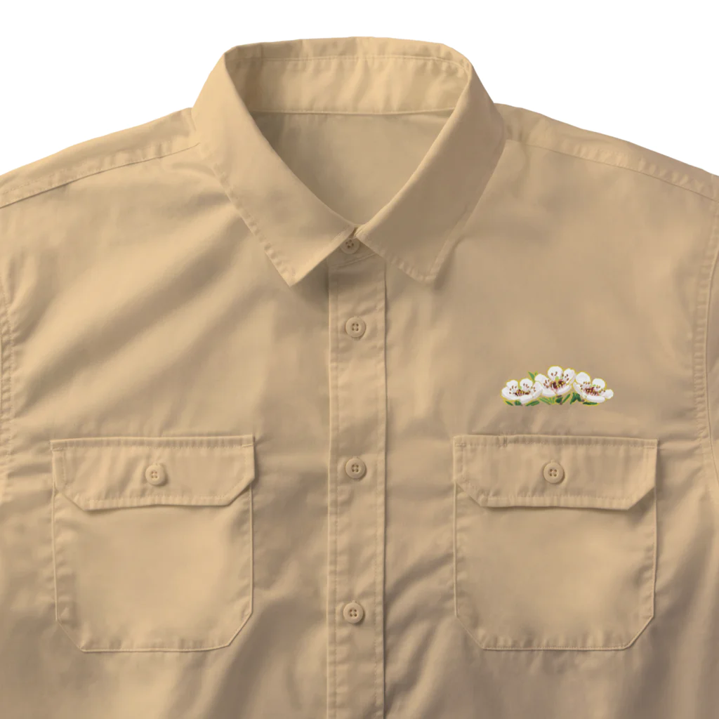 こむにゅのアパートメントの『マヌカの花とミツバチ』 Work Shirt