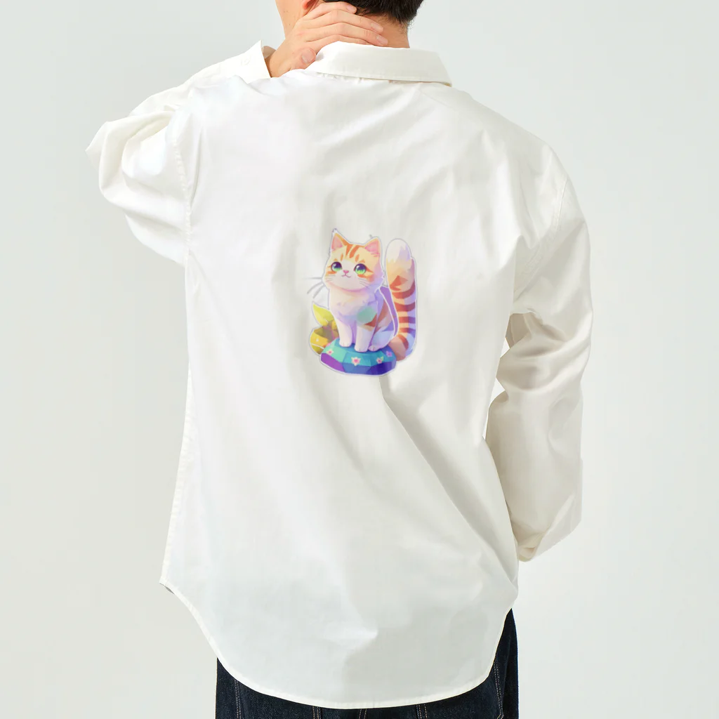 dolphineの上目遣いで見上げるrainbow cute cat Work Shirt