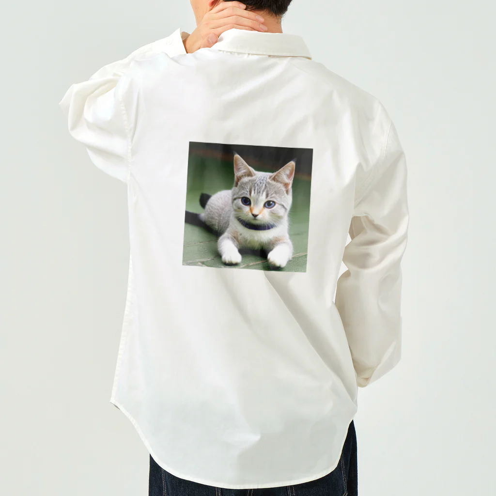 フリーダムの座る猫 Work Shirt