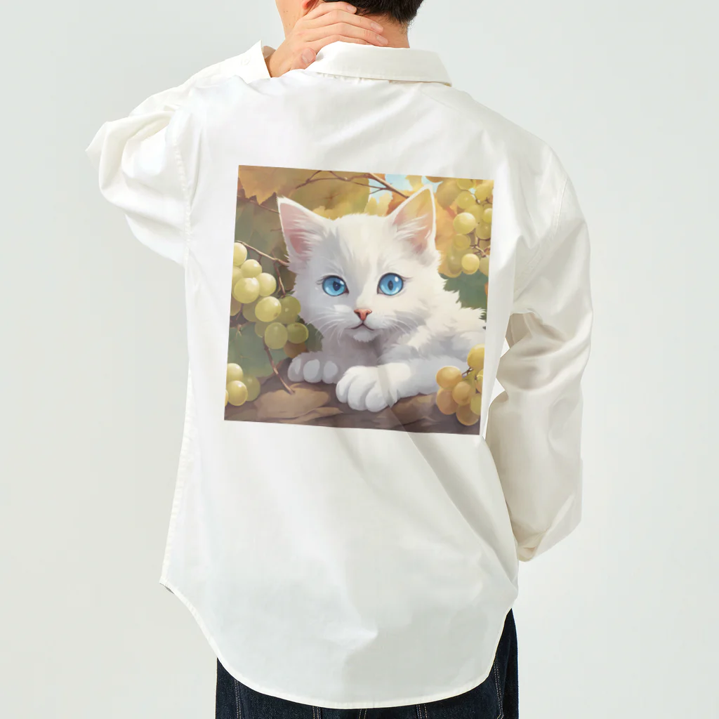 yoiyononakaの葡萄畑の番猫02 Work Shirt