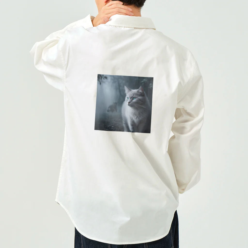 ZZRR12の「境界を見つめる猫の眼差し」 Work Shirt