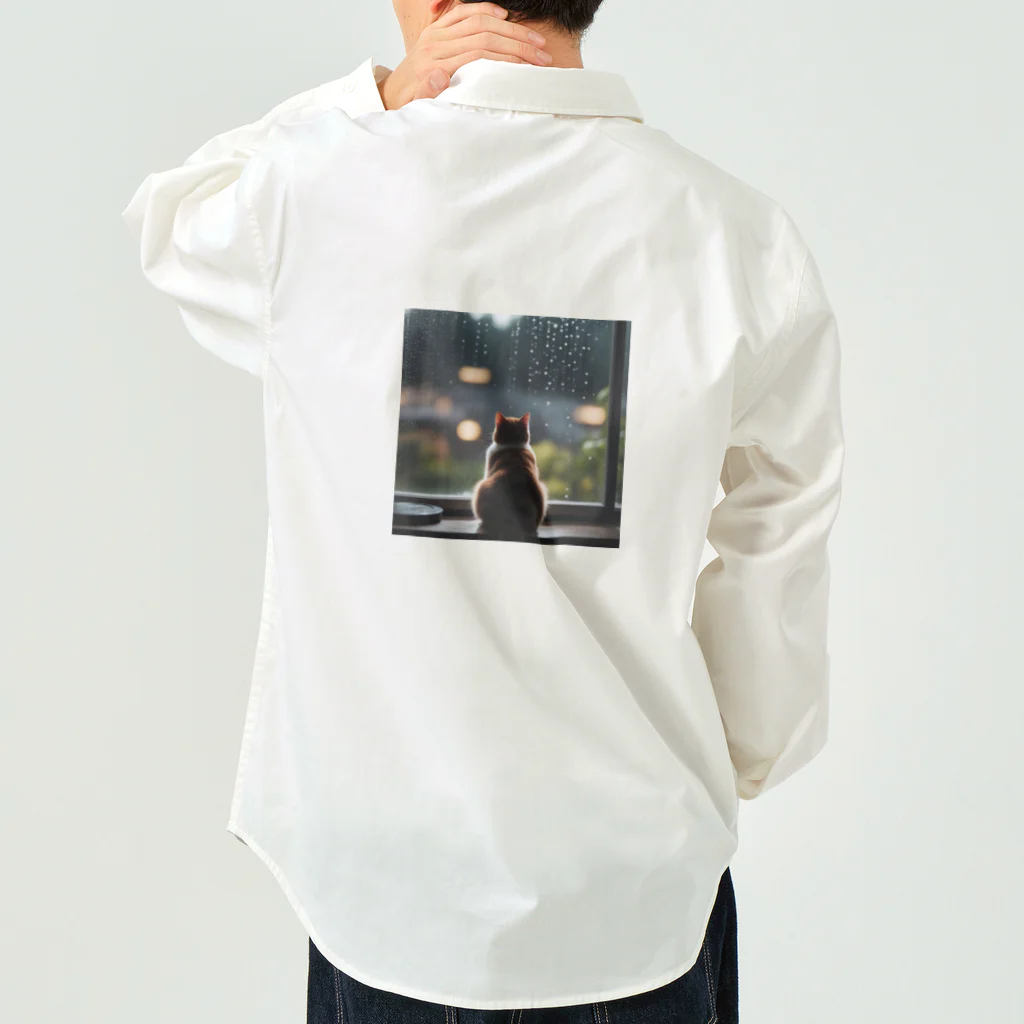 SaltyCookie Design Worksの窓の前で雨を眺めているネコ[カラー] Work Shirt