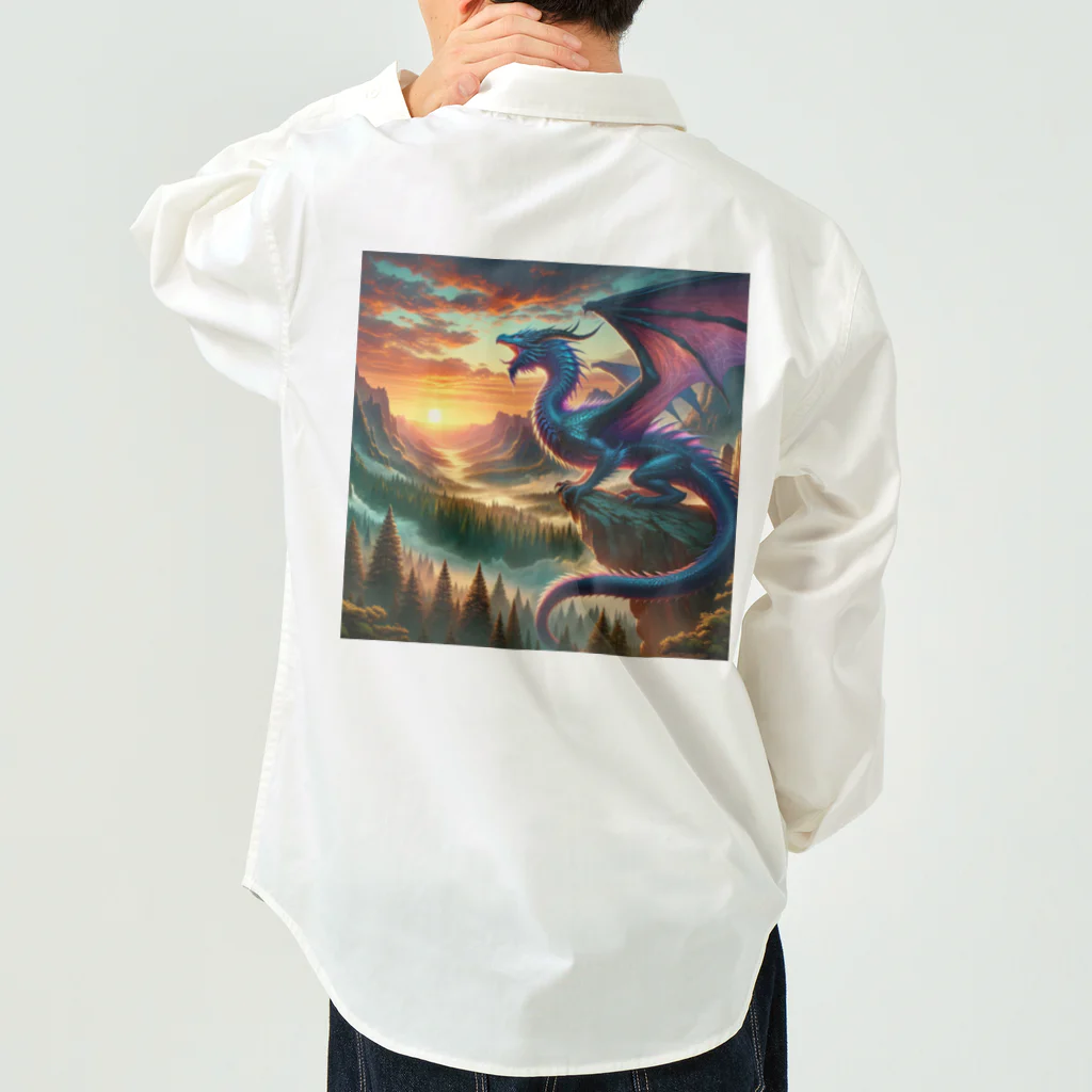 すずらん24の幸運のドラゴン Work Shirt