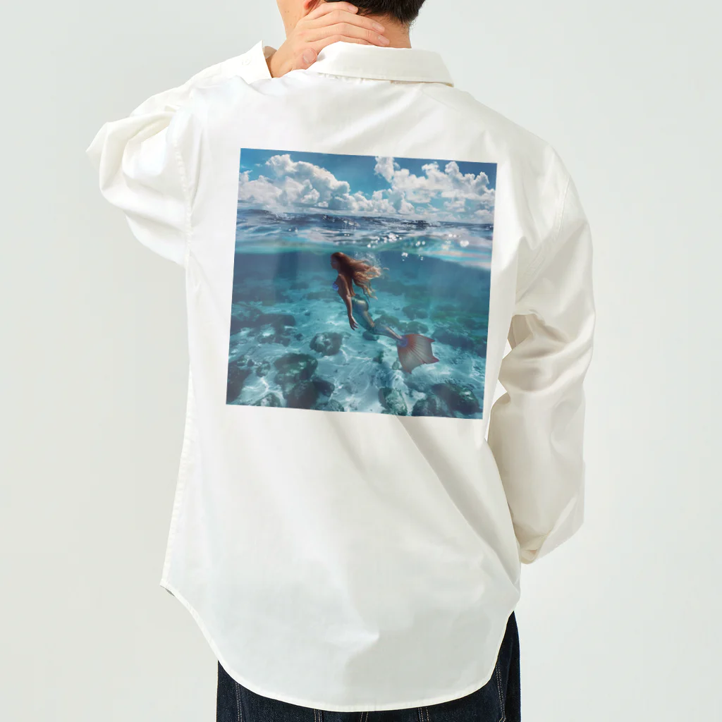 AQUAMETAVERSEのモルジブの大海原で人魚が泳いでいますsanae2074 Work Shirt